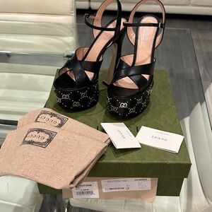 Authentic Gucci Malaga Kid Interlock Black Leather Platform